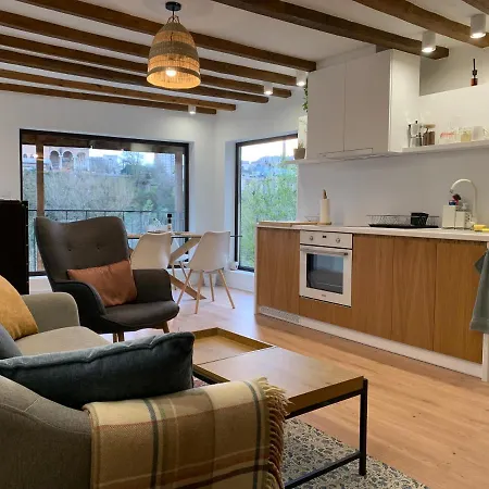 Spring-пролет Apartment, Old Town, * Велико Търново