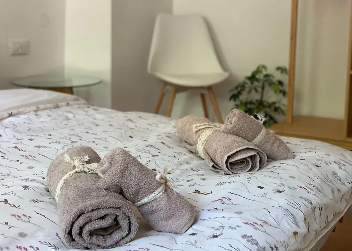 Spring-пролет Apartment, Old Town,