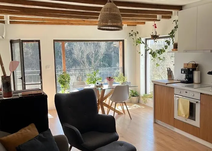 Spring-пролет Apartment, Old Town, *